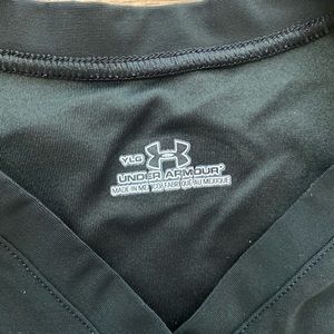 Under Armour. Youth large.